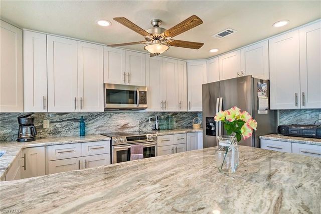 2404 SE 16th ST, Cape Coral, FL 33990