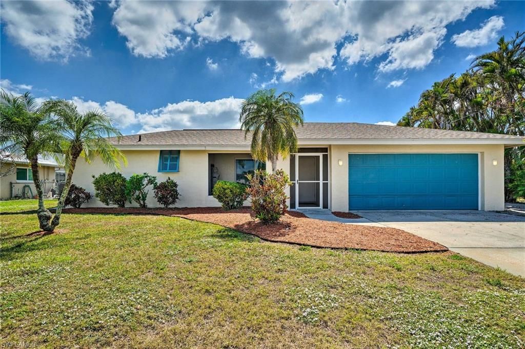 2404 SE 16th ST, Cape Coral, FL 33990