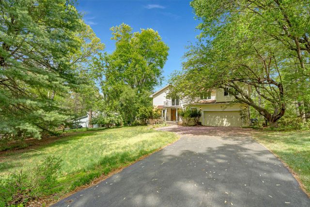 10910 MILLER RD, Oakton, VA 22124