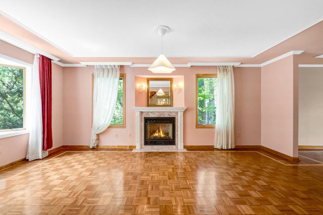 10910 MILLER RD, Oakton, VA 22124