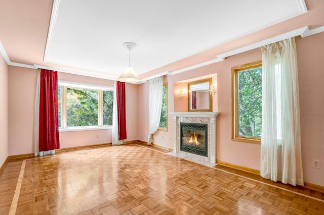 10910 MILLER RD, Oakton, VA 22124