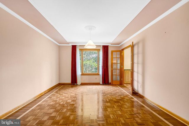 10910 MILLER RD, Oakton, VA 22124