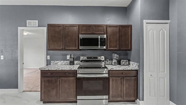2048 WINDING RIVER COVE, Bartow, FL 33830