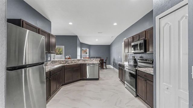 2048 WINDING RIVER COVE, Bartow, FL 33830
