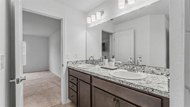 2048 WINDING RIVER COVE, Bartow, FL 33830