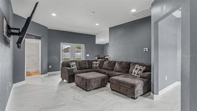 2048 WINDING RIVER COVE, Bartow, FL 33830