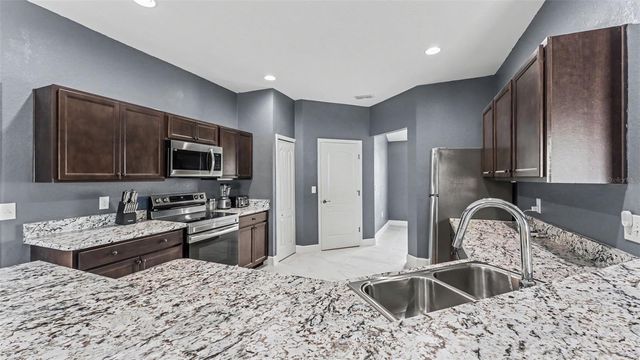 2048 WINDING RIVER COVE, Bartow, FL 33830