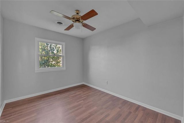 37 Michele DR, Hampton, VA 23669