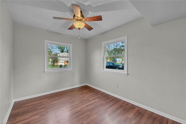 37 Michele DR, Hampton, VA 23669