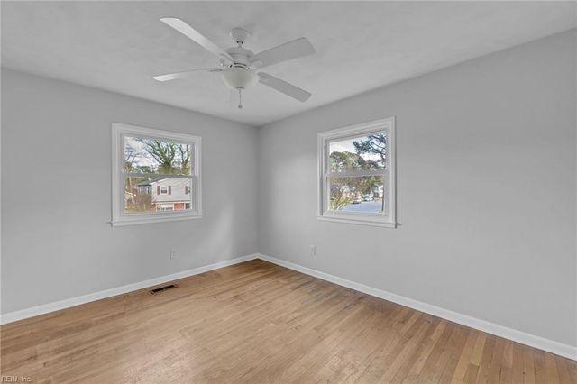 37 Michele DR, Hampton, VA 23669