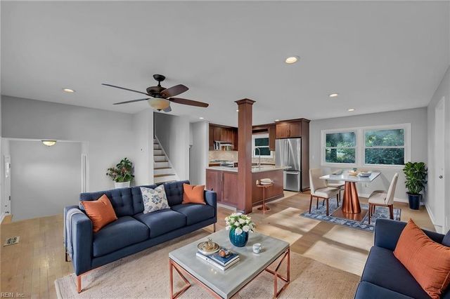 37 Michele DR, Hampton, VA 23669