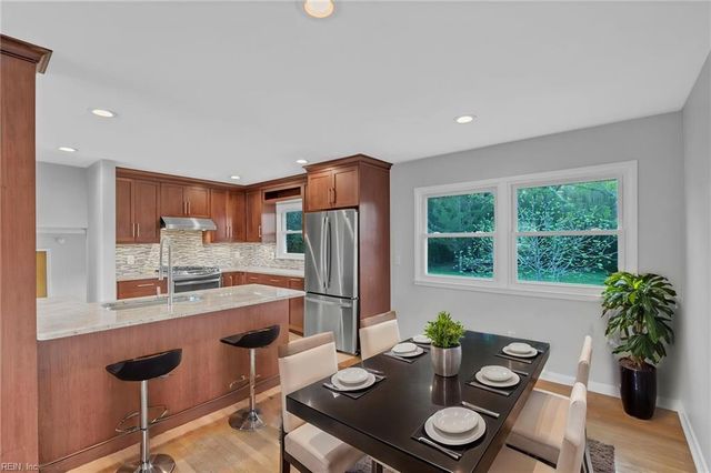 37 Michele DR, Hampton, VA 23669