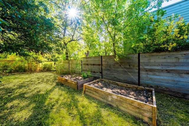 6017 Belfast DR, Austin, TX 78723