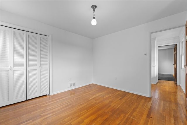 855 Lochlin Drive, Upper St Clair, PA 15243