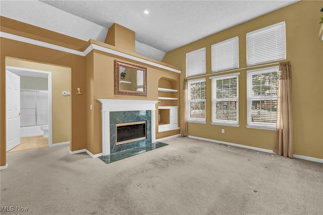 12 Community Drive, Avon Lake, OH 44012