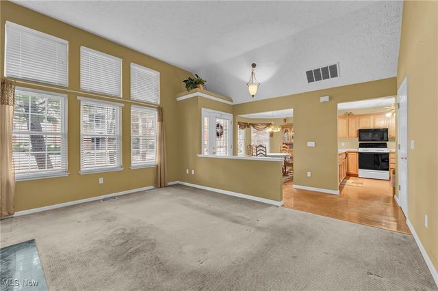 12 Community Drive, Avon Lake, OH 44012