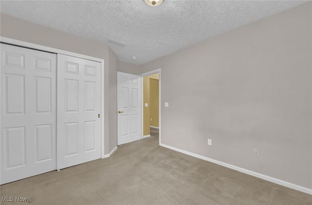 12 Community Drive, Avon Lake, OH 44012