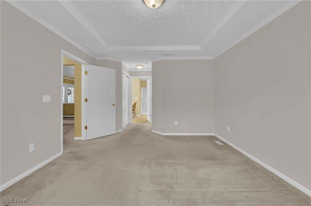 12 Community Drive, Avon Lake, OH 44012