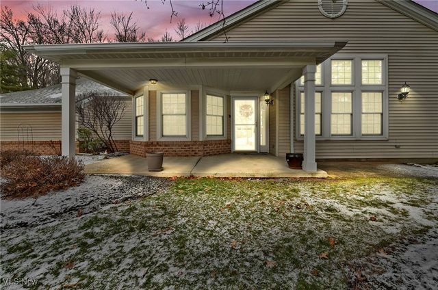 12 Community Drive, Avon Lake, OH 44012