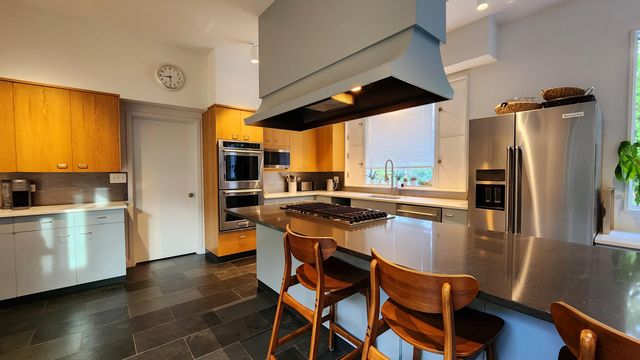 1301 Saint Andrews, Schererville, IN 46375