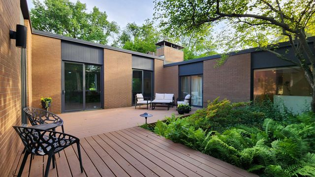 1301 Saint Andrews, Schererville, IN 46375