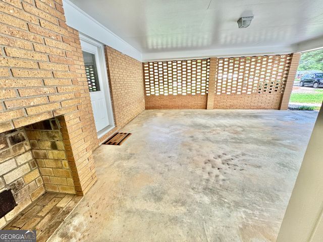 758 S Cherokee Road, Social Circle, GA 30025