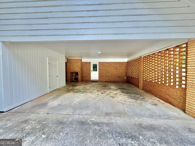 758 S Cherokee Road, Social Circle, GA 30025
