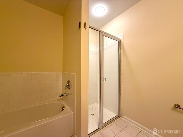 1315 Fernwood Court, New Brunswick, NJ 08901