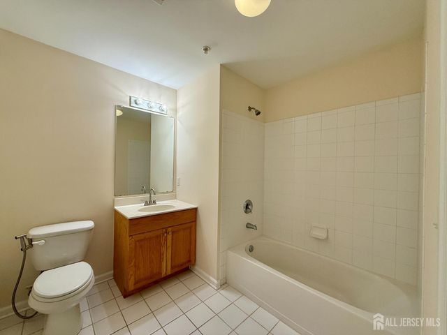 1315 Fernwood Court, New Brunswick, NJ 08901
