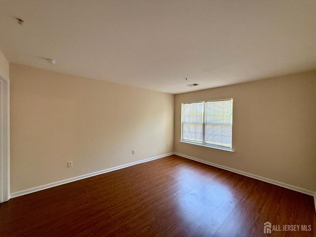 1315 Fernwood Court, New Brunswick, NJ 08901