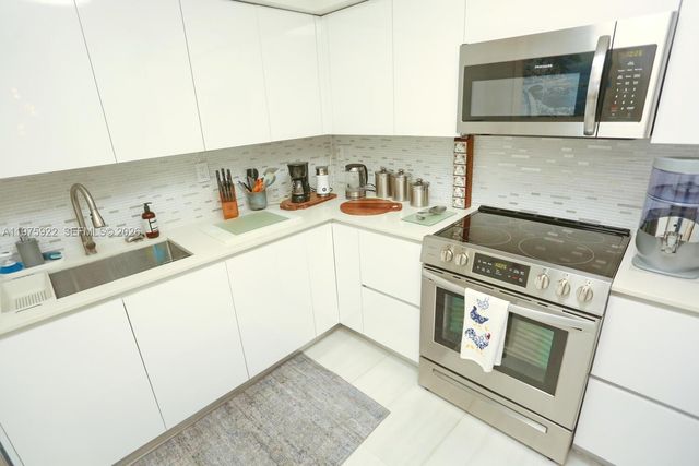 3530 Mystic Pointe Dr 2807, Aventura, FL 33180