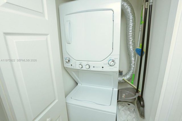 3530 Mystic Pointe Dr 2807, Aventura, FL 33180