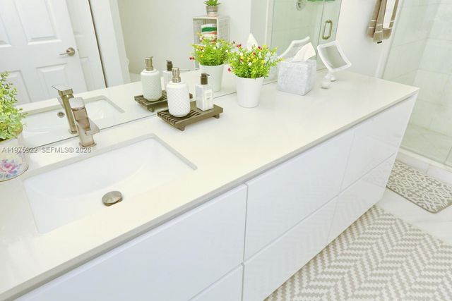 3530 Mystic Pointe Dr 2807, Aventura, FL 33180