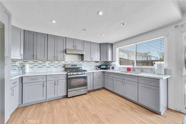 2111 Whitestone Drive, Riverside, CA 92506