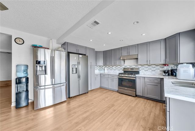 2111 Whitestone Drive, Riverside, CA 92506