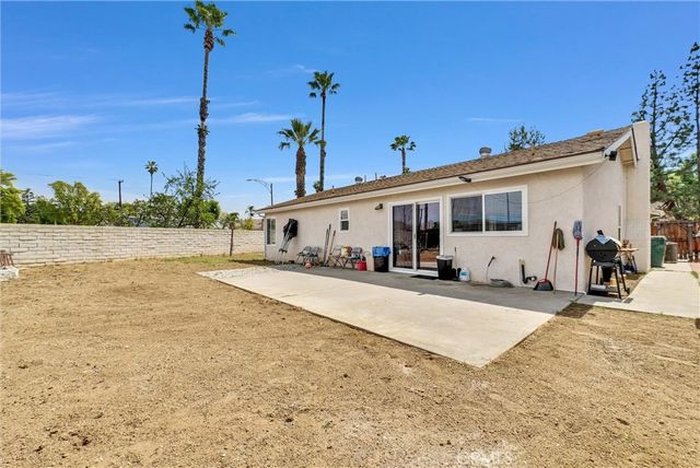 2111 Whitestone Drive, Riverside, CA 92506