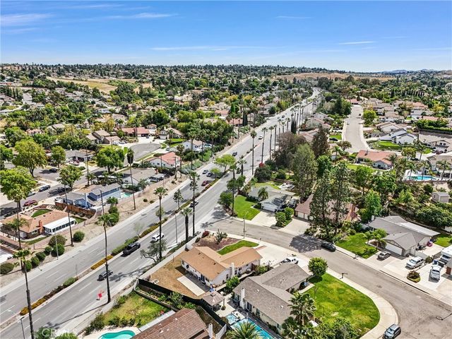 2111 Whitestone Drive, Riverside, CA 92506