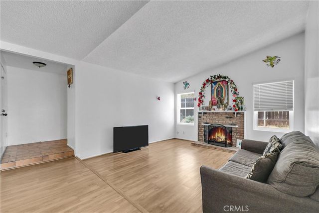 2111 Whitestone Drive, Riverside, CA 92506