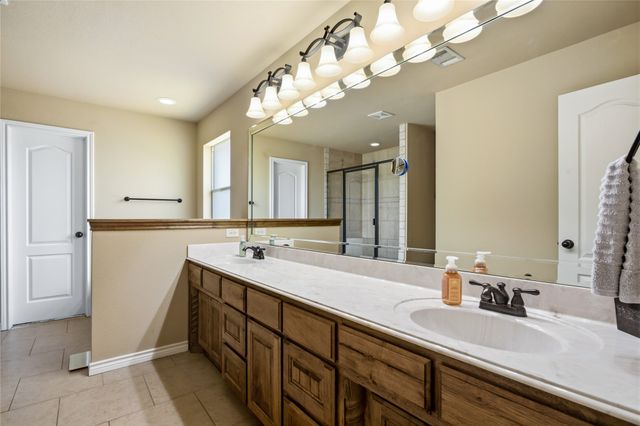 1389 Thomas Road, Springtown, TX 76082