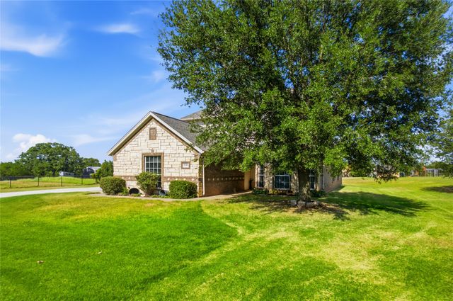 1389 Thomas Road, Springtown, TX 76082