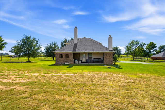1389 Thomas Road, Springtown, TX 76082