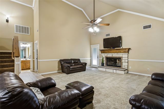 1389 Thomas Road, Springtown, TX 76082