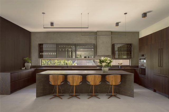 12041 Oak Forest Lane, Conroe, TX 77385