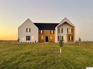 376 County Road G, Ashland, NE 68003