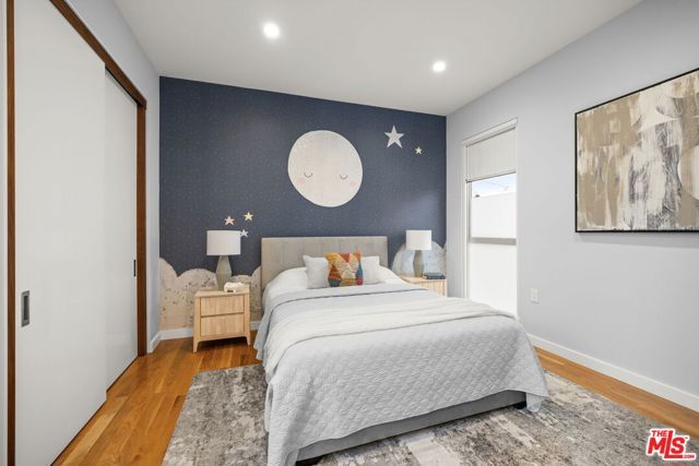 3613 Redwood Avenue, Los Angeles, CA 90066