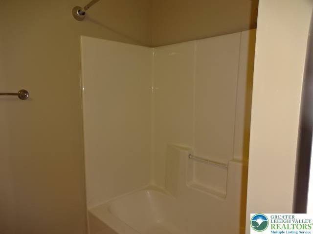 1221 West Whitehall Street, Allentown City, PA 18102