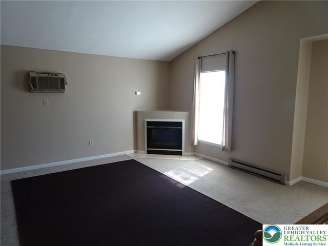 1221 West Whitehall Street, Allentown City, PA 18102