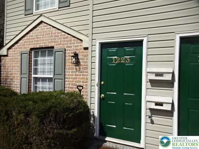 1221 West Whitehall Street, Allentown City, PA 18102