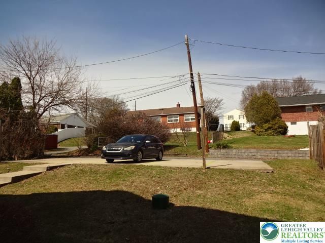 1221 West Whitehall Street, Allentown City, PA 18102