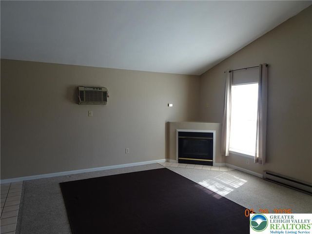 1221 West Whitehall Street, Allentown City, PA 18102